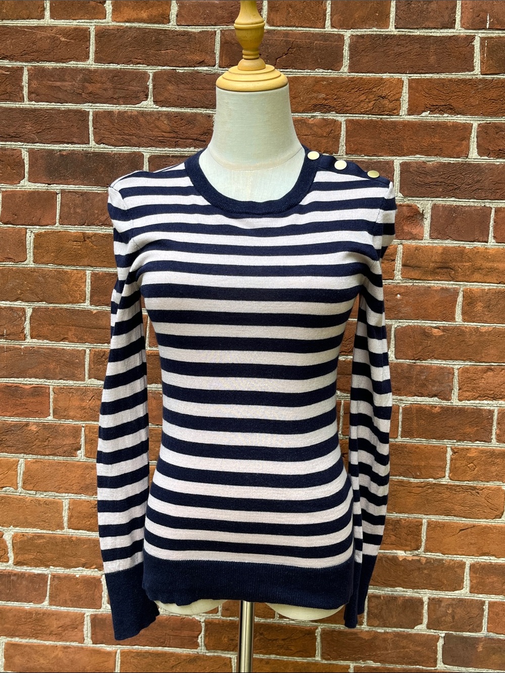 Equipment Cashmere Silk Striped Crew Sweater in Navy & Blush